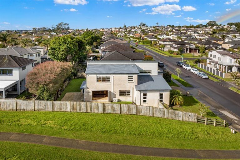 Photo of property in 55 Laurel Oak Drive, Schnapper Rock, Auckland, 0632