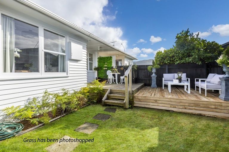 Photo of property in 2/504 Fergusson Drive, Trentham, Upper Hutt, 5018