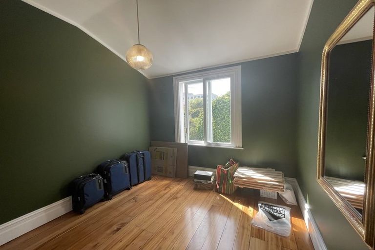 Photo of property in 15 Elizabeth Street, Mount Victoria, Wellington, 6011