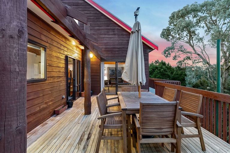 Photo of property in 41 Lingham Crescent, Torbay, Auckland, 0630