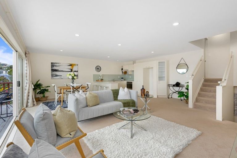 Photo of property in 145f Hobsonville Road, West Harbour, Auckland, 0618