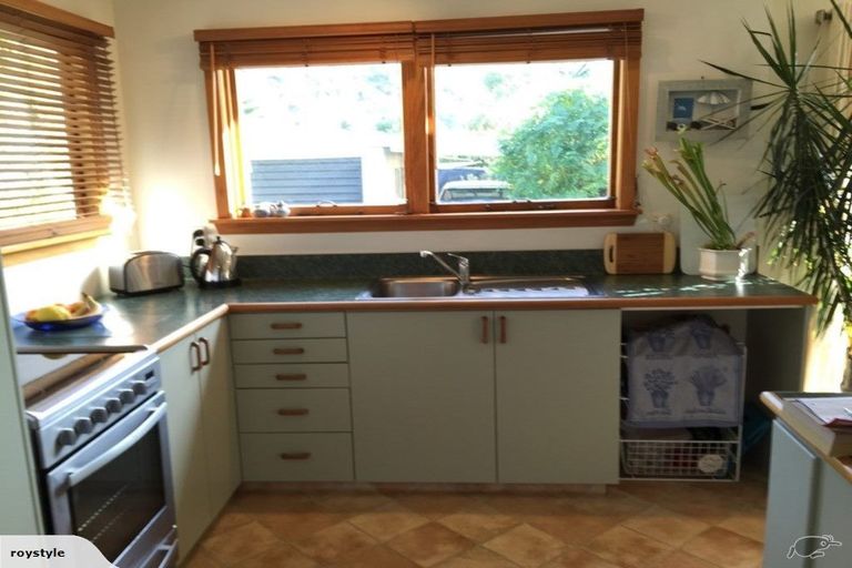 Photo of property in 18 Augusta Street, Redcliffs, Christchurch, 8081