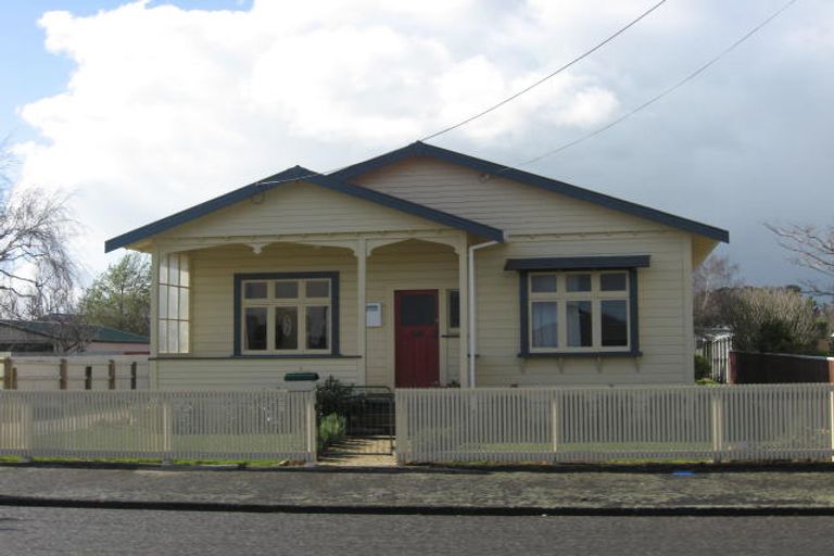 Photo of property in 22 Rhodes Street, Carterton, 5713