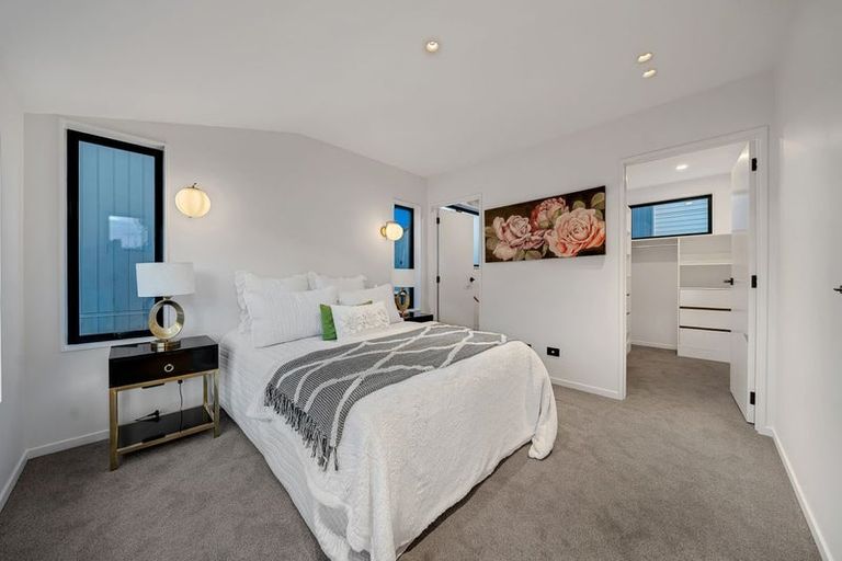 Photo of property in 7c Sirius Place, Botany Downs, Auckland, 2010