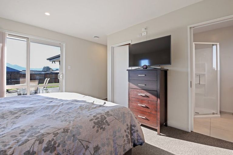 Photo of property in 15 Ruru Place, Oxford, 7430