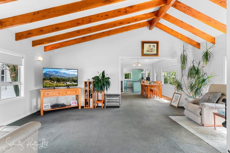 Photo of property in Bickerstaffe Road, Maungaturoto, 0520