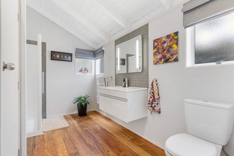 Photo of property in 1/39 Saffron Street, Birkdale, Auckland, 0626