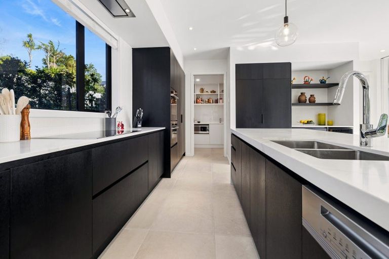 Photo of property in 29 Oscar Road, Greenhithe, Auckland, 0632