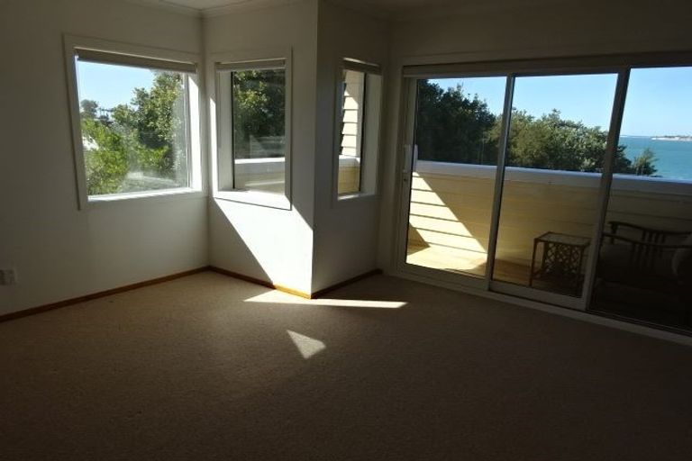 Photo of property in 2b Arkles Drive, Arkles Bay, Whangaparaoa, 0930