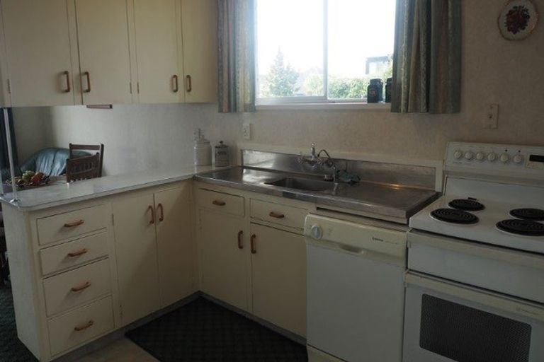 Photo of property in 28 Churchill Avenue, Allenton, Ashburton, 7700