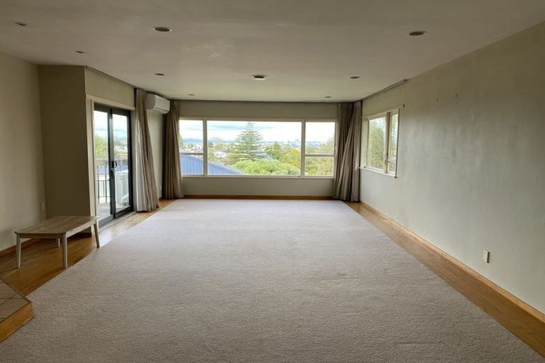 Photo of property in 26 Grenada Avenue, Forrest Hill, Auckland, 0620