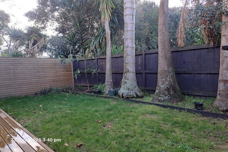 Photo of property in 502c Te Atatu Road, Te Atatu Peninsula, Auckland, 0610