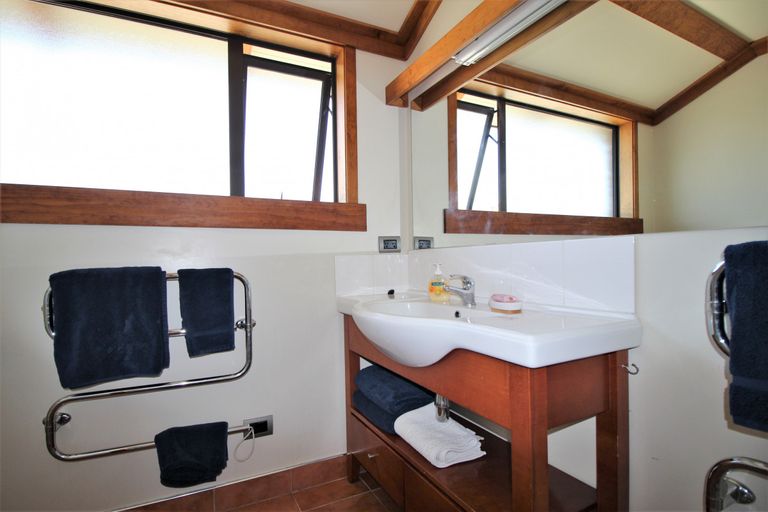 Photo of property in 78 Ophir Bridge Road, Ophir, Omakau, 9393