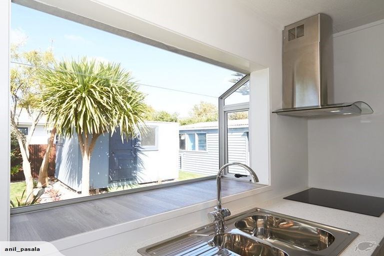 Photo of property in 2/36 Miro Street, New Lynn, Auckland, 0600