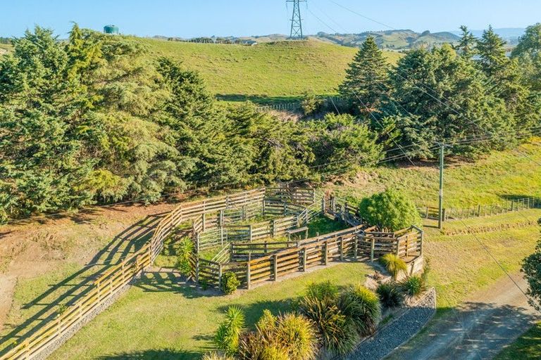 Photo of property in 1818 Dartmoor Road, Dartmoor, Napier, 4186