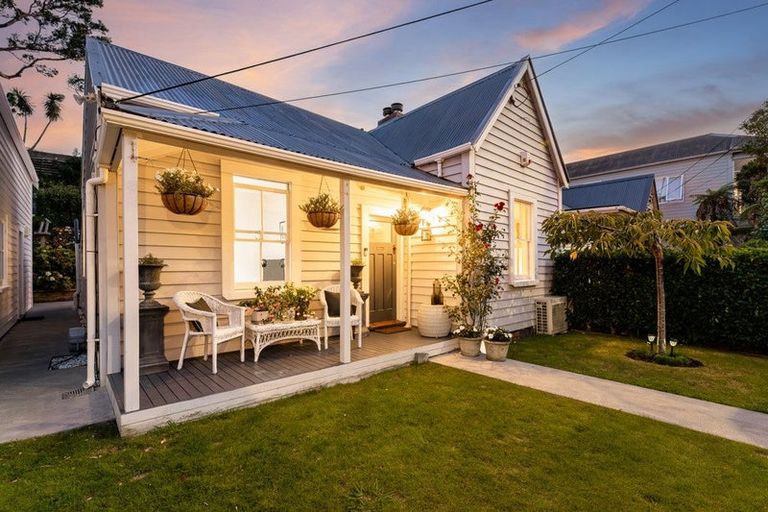 Photo of property in 227 Tinakori Road, Thorndon, Wellington, 6011