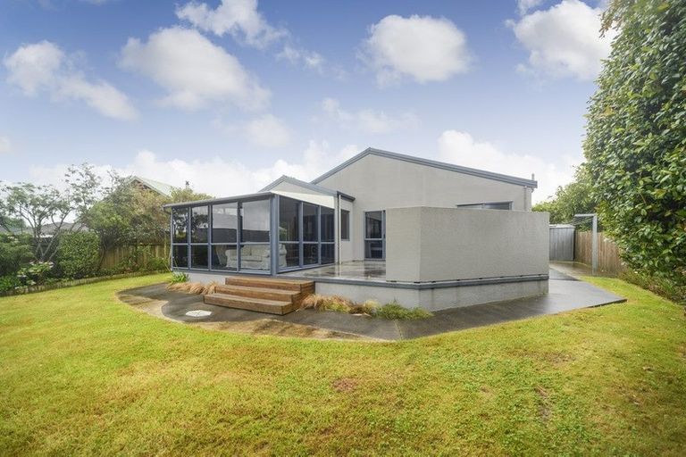 Photo of property in 3 Abby Road, Fitzherbert, Palmerston North, 4410