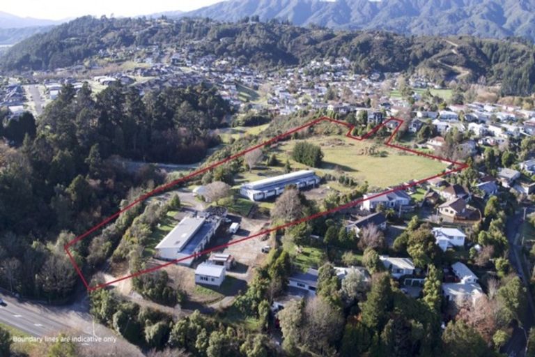 Photo of property in 296 Main Road North, Brown Owl, Upper Hutt, 5018