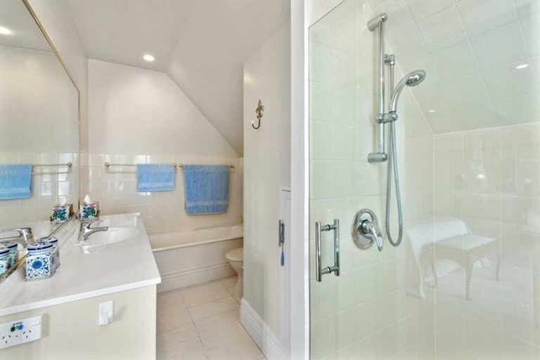 Photo of property in 12 Makora Street, Fendalton, Christchurch, 8041