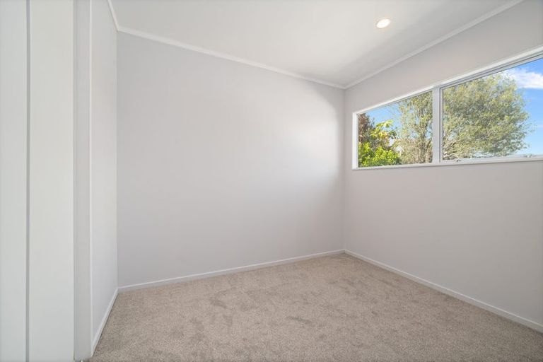 Photo of property in 13 Gala Place, Henderson, Auckland, 0612