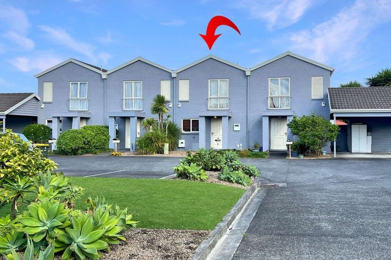 Photo of property in 8/18 Alicante Avenue, Hillpark, Auckland, 2102