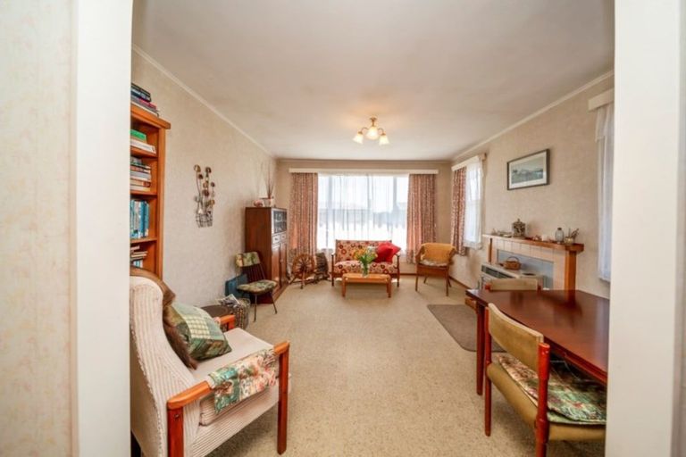 Photo of property in 6 Murray Avenue, Hawera, 4610