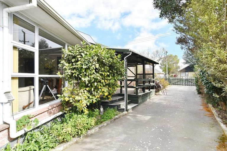 Photo of property in 236 Grimseys Road, Redwood, Christchurch, 8051