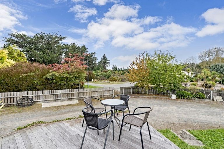 Photo of property in 1 Beach Crescent, Waikuku Beach, 7473