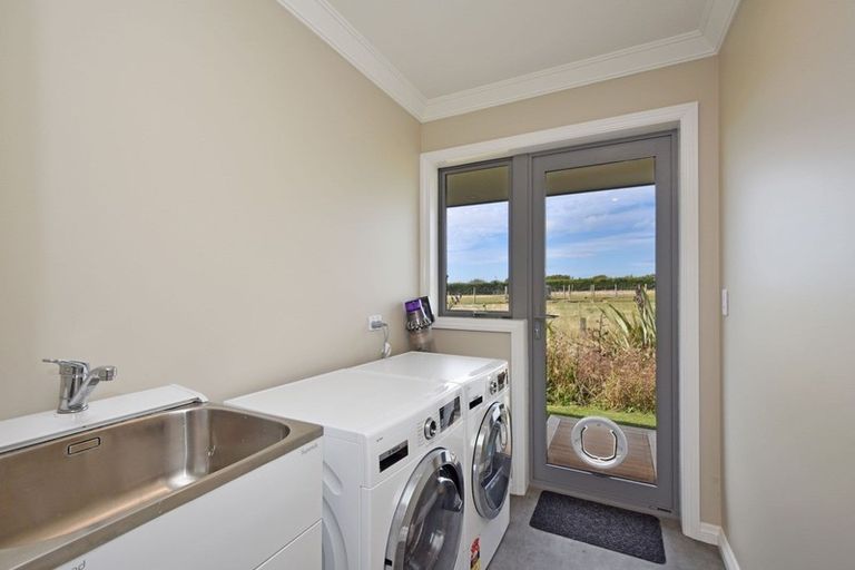 Photo of property in 15 Court Of Ascot, Seaward Bush, Invercargill, 9812