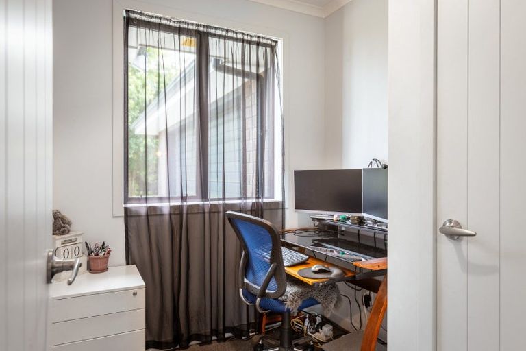 Photo of property in 8 Gordon Street, Woodville, 4920