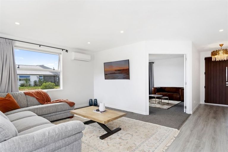 Photo of property in 4 Kotiate Street, Papamoa Beach, Papamoa, 3118