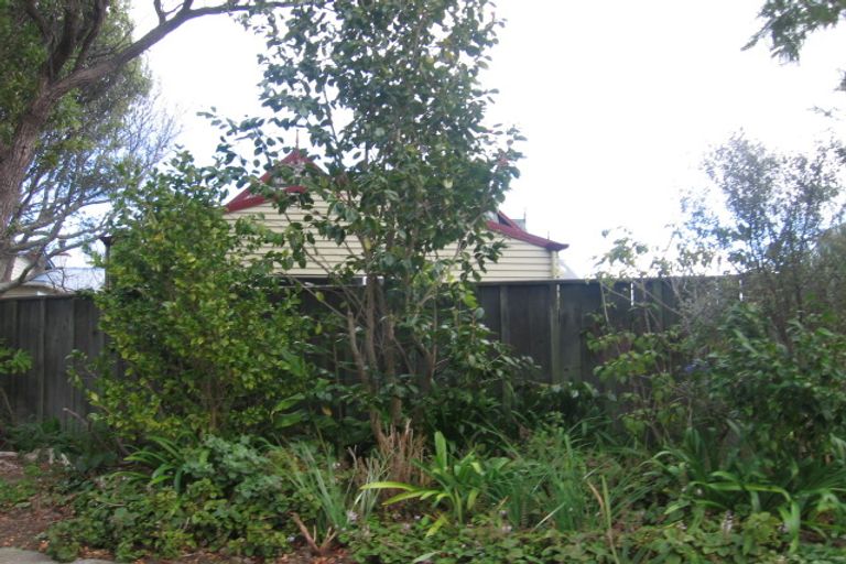 Photo of property in 28 Hinemoa Street, Waiwhetu, Lower Hutt, 5010