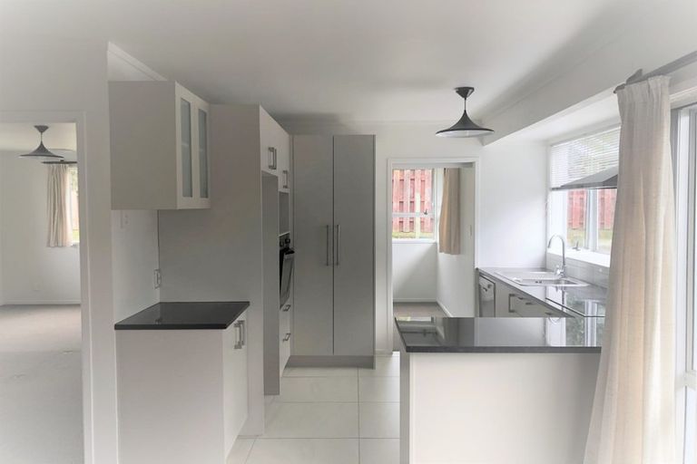 Photo of property in 62-64 Moore Street, Hillcrest, Auckland, 0627