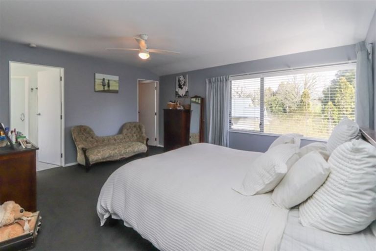 Photo of property in 11d Tawa Street, Inglewood, 4330