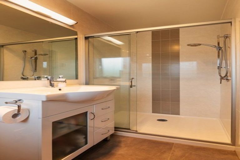 Photo of property in 33a Mason Street, New Lynn, Auckland, 0600