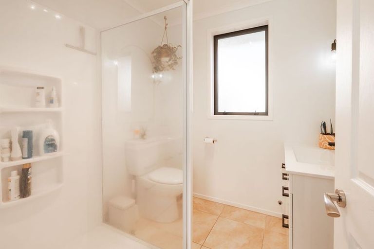 Photo of property in 274 Ballintoy Park Drive, Welcome Bay, Tauranga, 3175