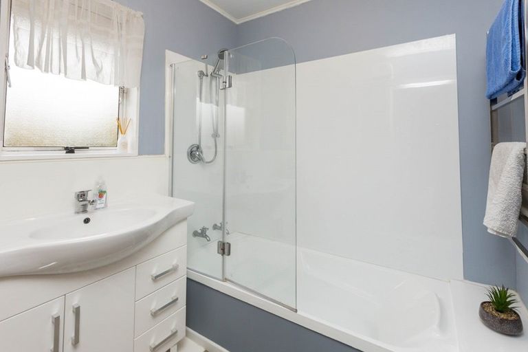 Photo of property in 2/528 Fergusson Drive, Trentham, Upper Hutt, 5018