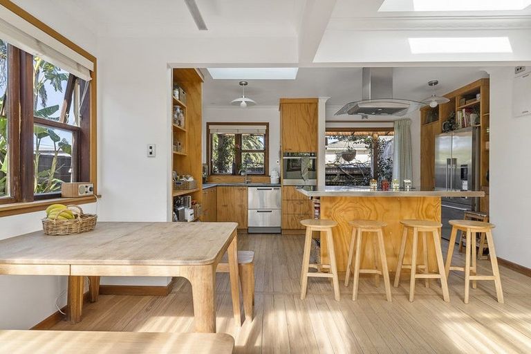 Photo of property in 49 Oceanview Road, Mount Maunganui, 3116