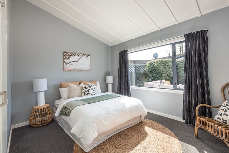 Photo of property in 20 Toorak Avenue, Avonhead, Christchurch, 8042