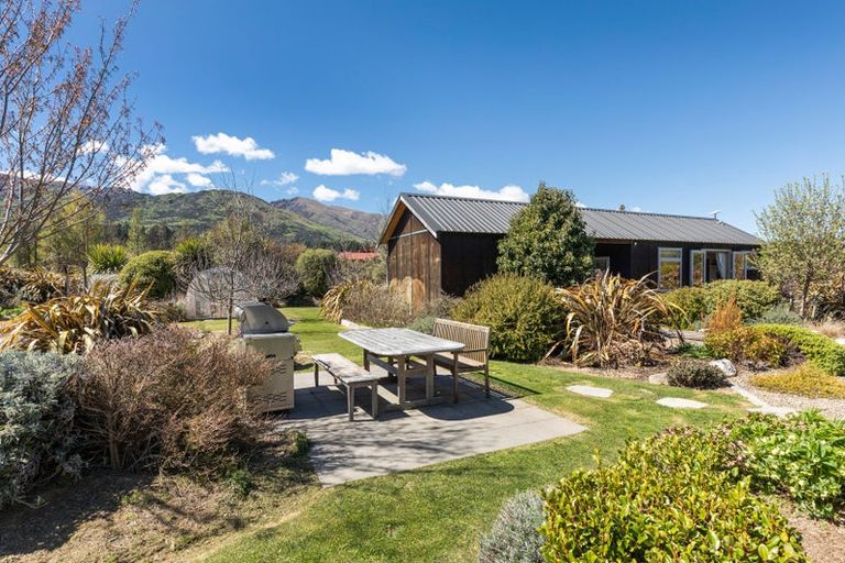 Photo of property in 5 Loach Road, Hawea Flat, Wanaka, 9382