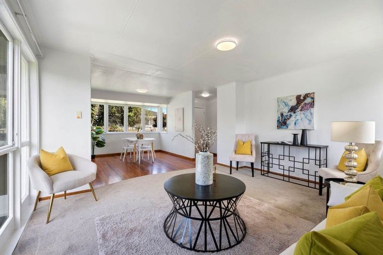 Photo of property in 35 Hamilton Drive, Waiuku, 2123