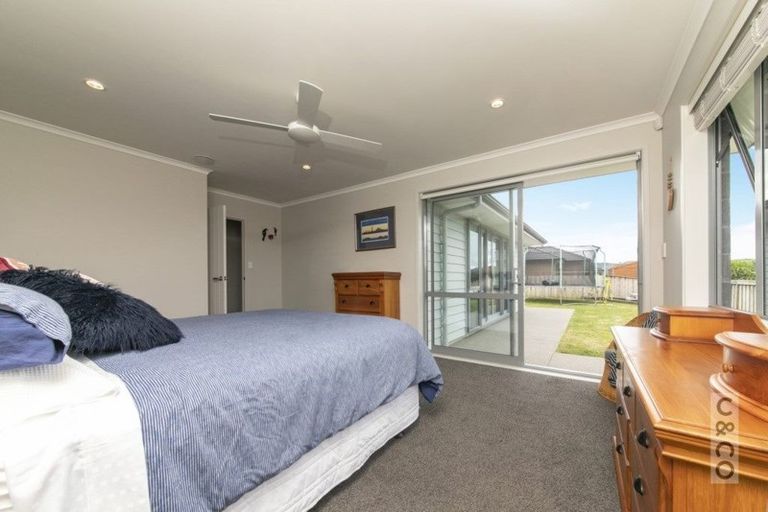 Photo of property in 21 Turpin Road, Riverhead, 0820