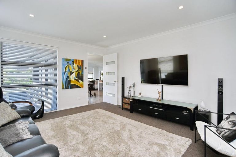 Photo of property in 19 Ballinger Place, Kaiapoi, 7630