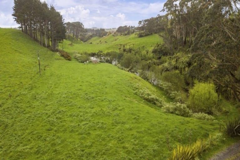 Photo of property in 201d Egmont Road, Hillsborough, New Plymouth, 4372