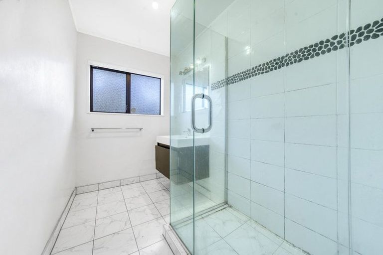 Photo of property in 15a Alma Crescent, Papakura, 2110