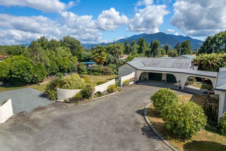 Photo of property in 2 Milton Street, Murchison, 7007