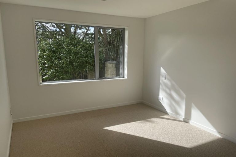 Photo of property in 2/53 Orrick Crescent, Avondale, Christchurch, 8061