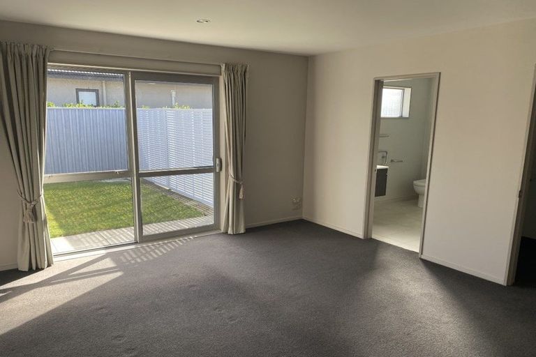 Photo of property in 12 O'dea Place, Burnside, Christchurch, 8053