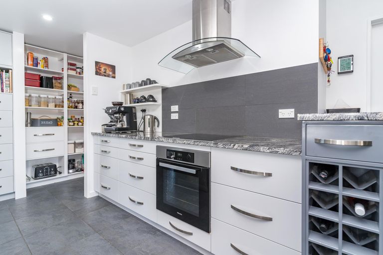 Photo of property in 16 Matukituki Crescent, Twizel, 7901