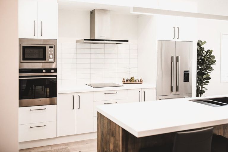 Photo of property in 150 Clevedon Road, Papakura, 2110